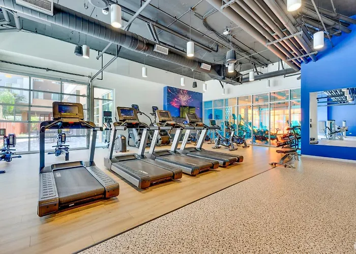 Boulevard Modern 1br Asu Pool Gym 01 Apartment *